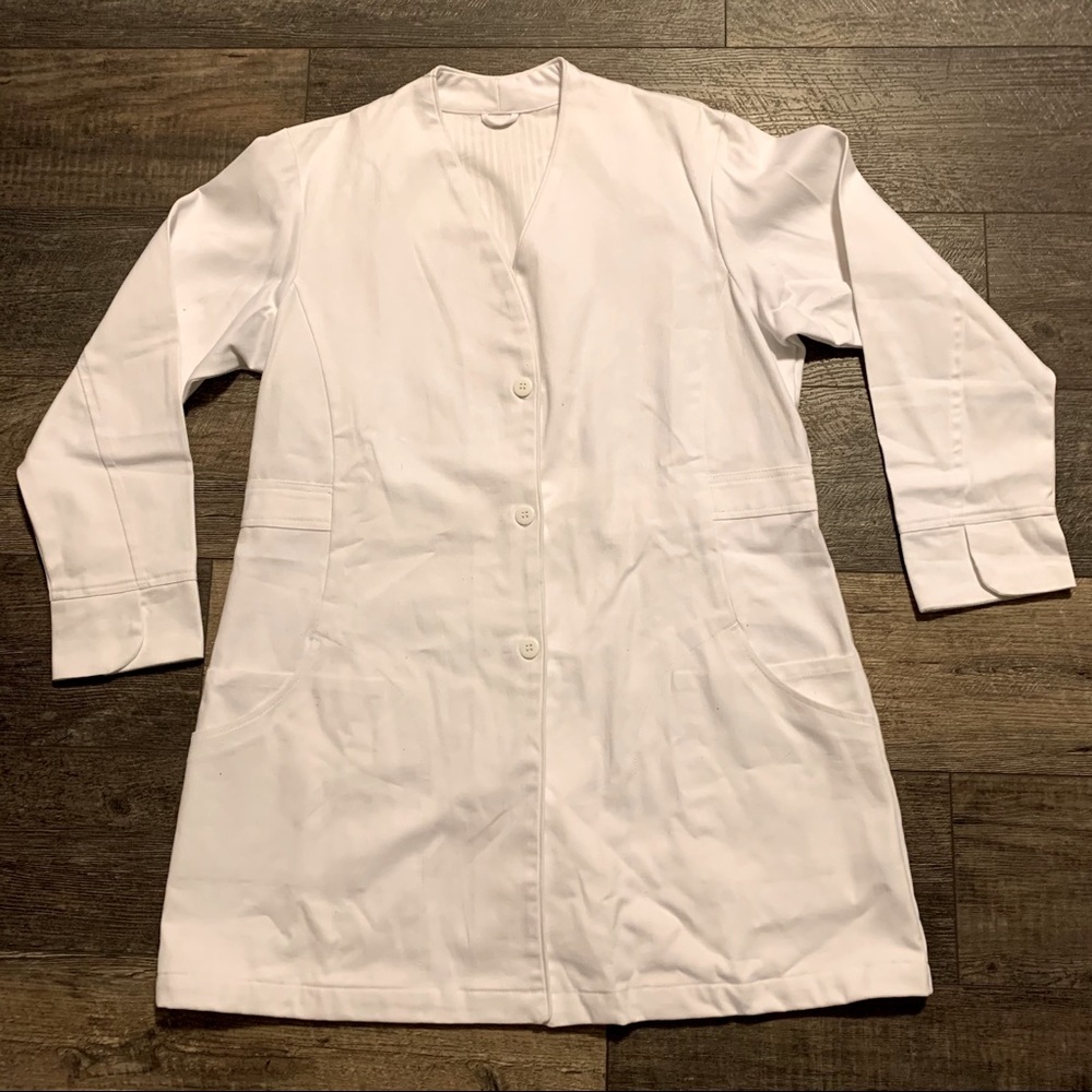 NEW WHITE LAB COAT